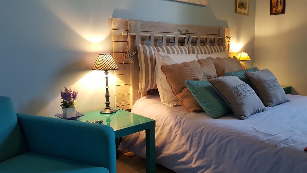 Le Logis De La Poupeliere Bed & Breakfast Vouhe  Exterior photo